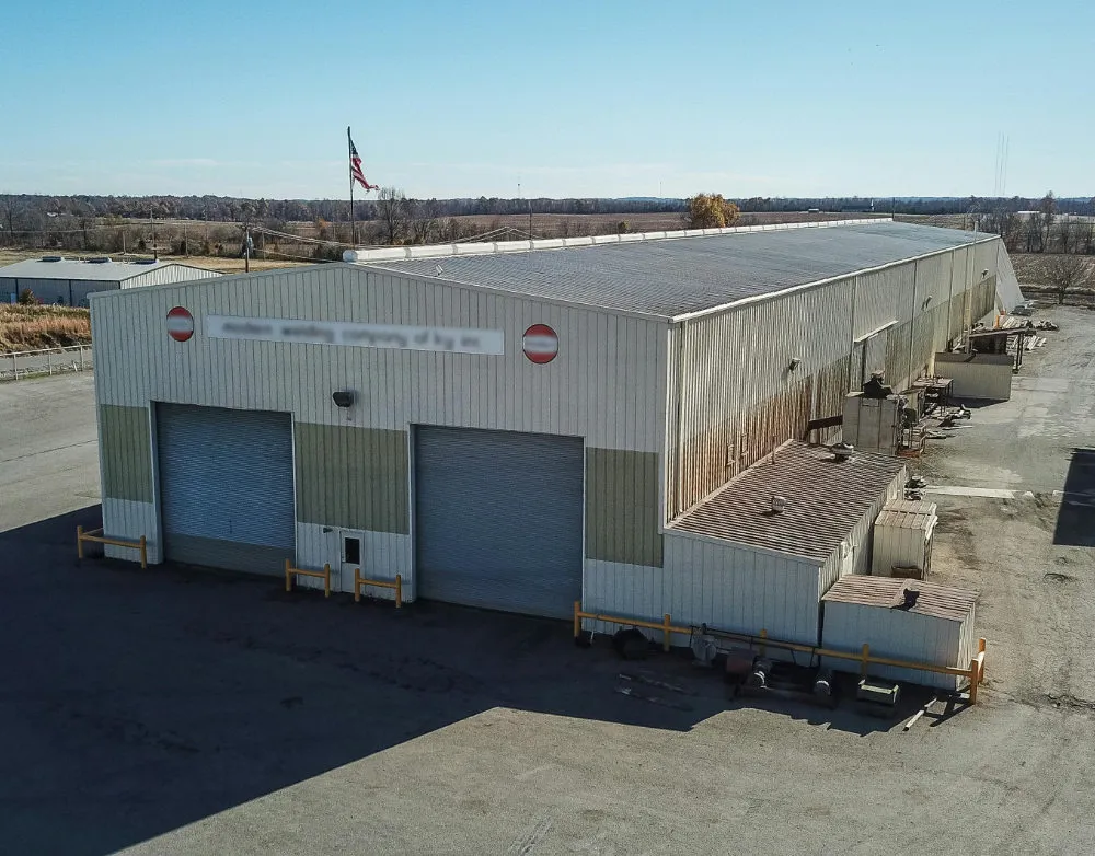 Savenergy.it thermal insulation products are perfect for warehouses and Stores